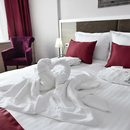 Ana Lux Hotel 4*