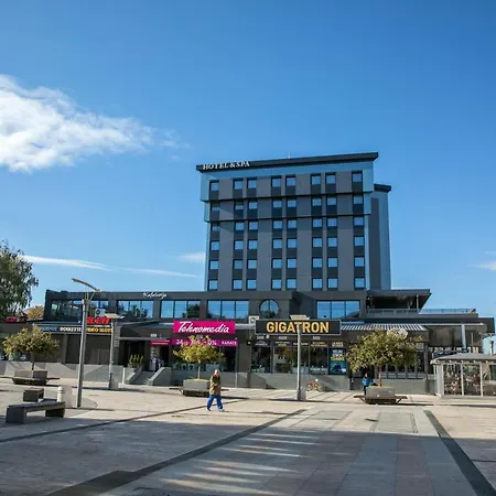 Hotel Ana Lux 4*