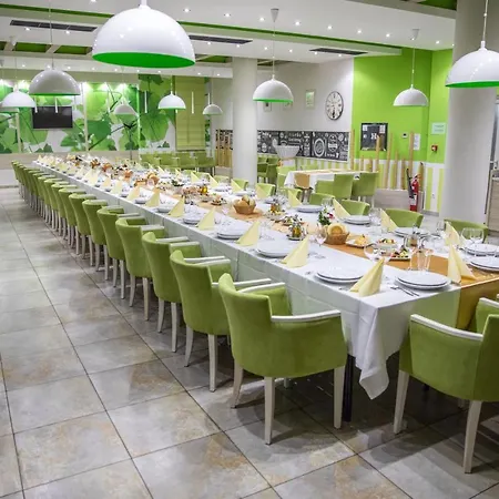Hotel Ana Lux 4*